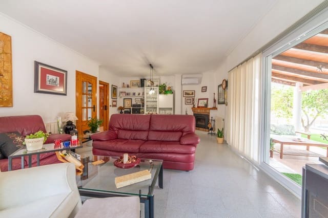 Chalet de 5 habitaciones en Santiago de la Ribera, San Javier en venta con piscina garaje - 509.900 € (Ref: 7699156)