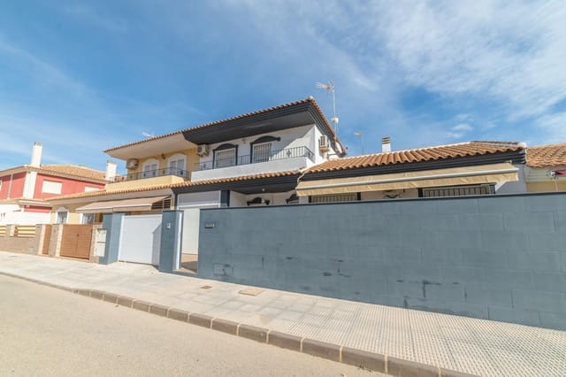 4 quarto Moradia em Banda para venda em San Javier com garagem - 210 000 € (Ref: 8022721)