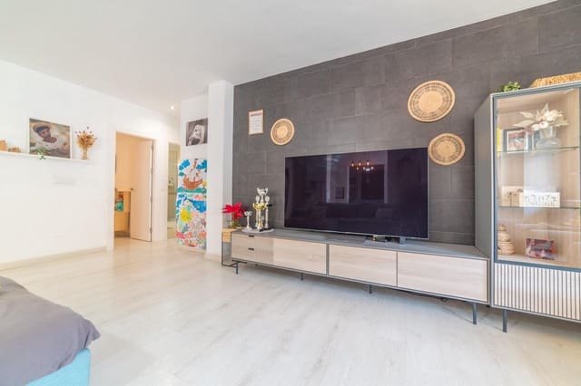 4 quarto Moradia em Banda para venda em San Javier com garagem - 210 000 € (Ref: 8022721)