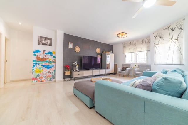 4 quarto Moradia em Banda para venda em San Javier com garagem - 210 000 € (Ref: 8022721)