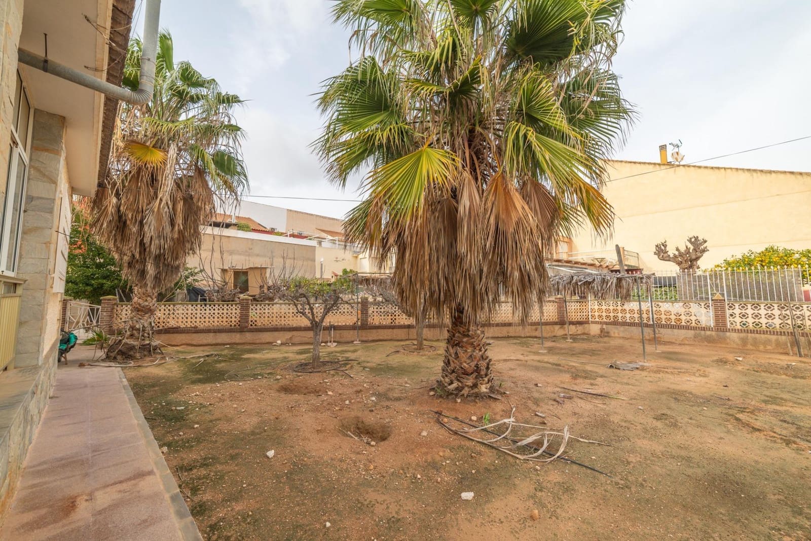 4 bedroom Villa for sale in San Javier with garage - € 469,000 (Ref: 8851820)