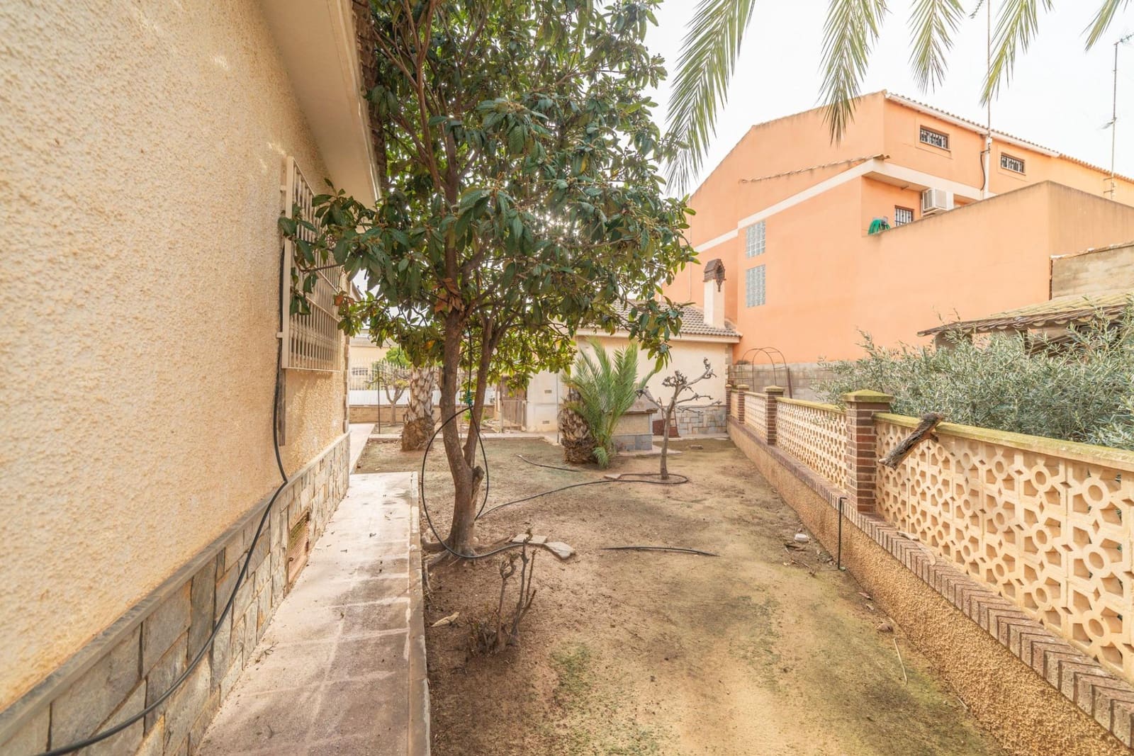 4 bedroom Villa for sale in San Javier with garage - € 469,000 (Ref: 8851820)