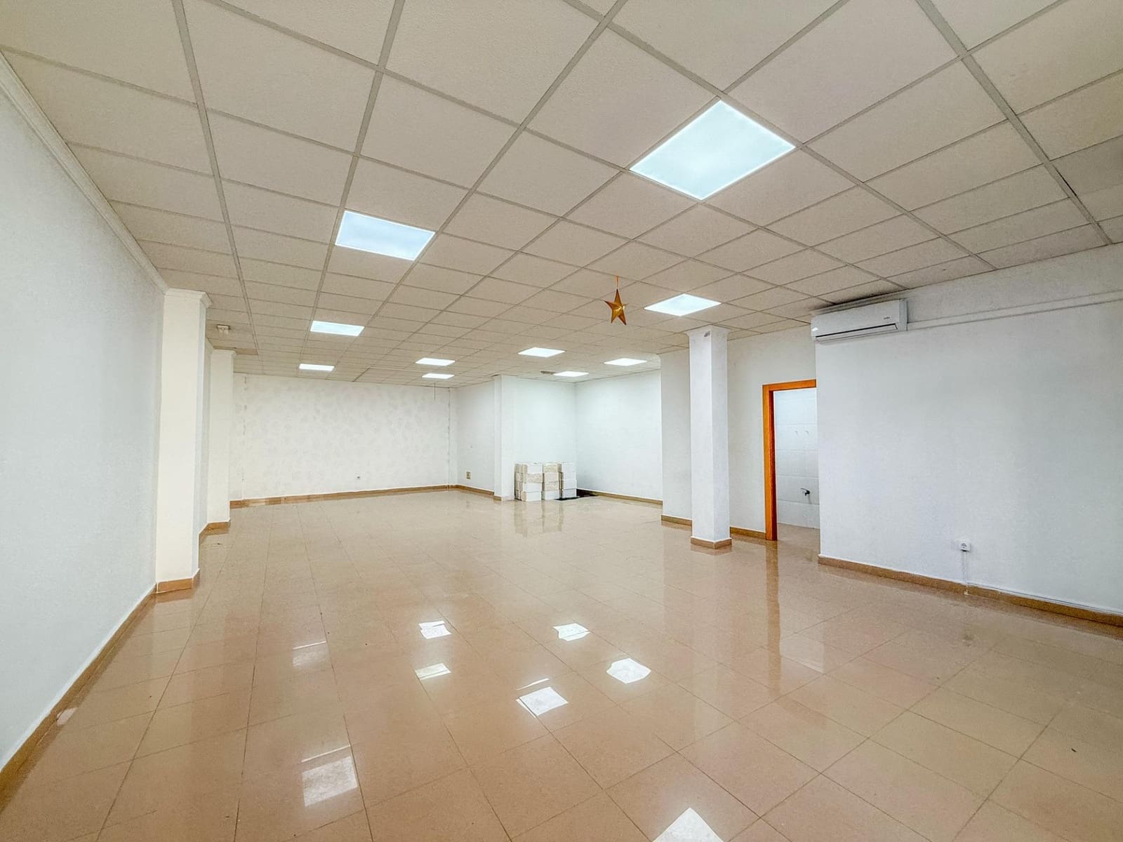 Commercial for sale in San Javier - € 95,000 (Ref: 8862637)