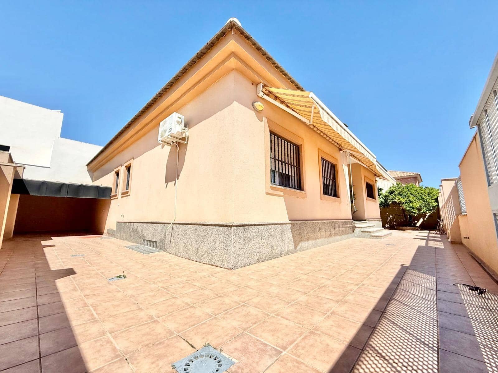 3 makuuhuone Huvila myytävänä paikassa Santiago de la Ribera mukana 
autotalli - 399 950 € (Ref: 8911346)