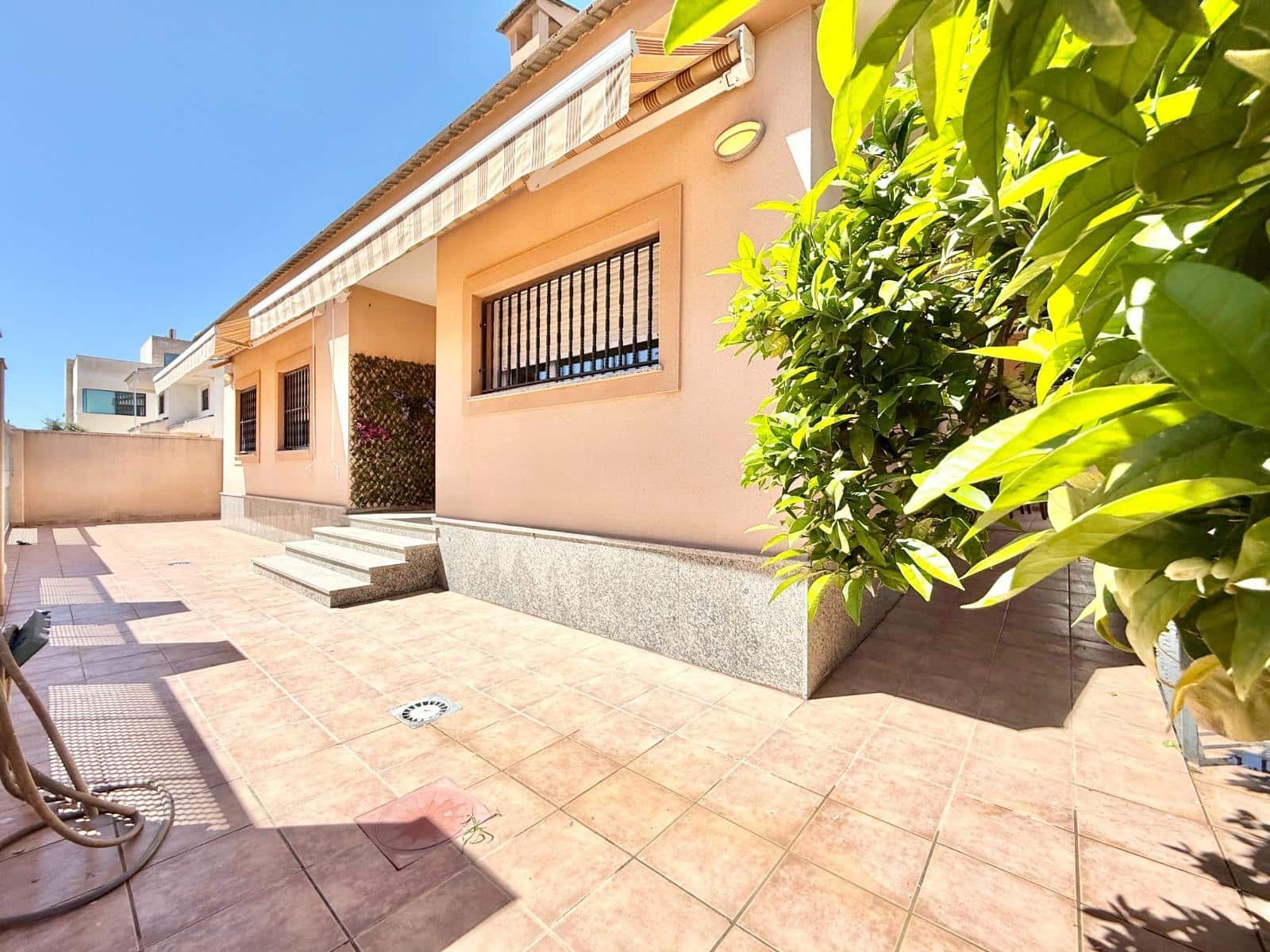 3 makuuhuone Huvila myytävänä paikassa Santiago de la Ribera mukana 
autotalli - 399 950 € (Ref: 8911346)