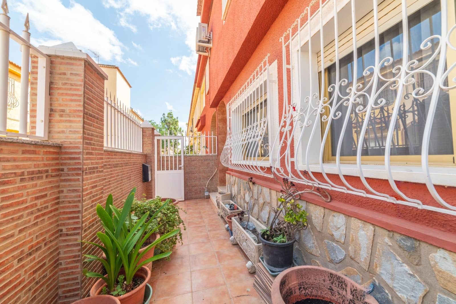 4 soveværelse Rækkehus til salg i La Palma med garage - € 155.000 (Ref: 9153838)