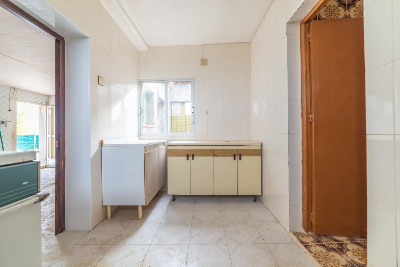 3 soveværelse Villa til salg i Dolores De Pacheco med garage - € 99.000 (Ref: 9160913)