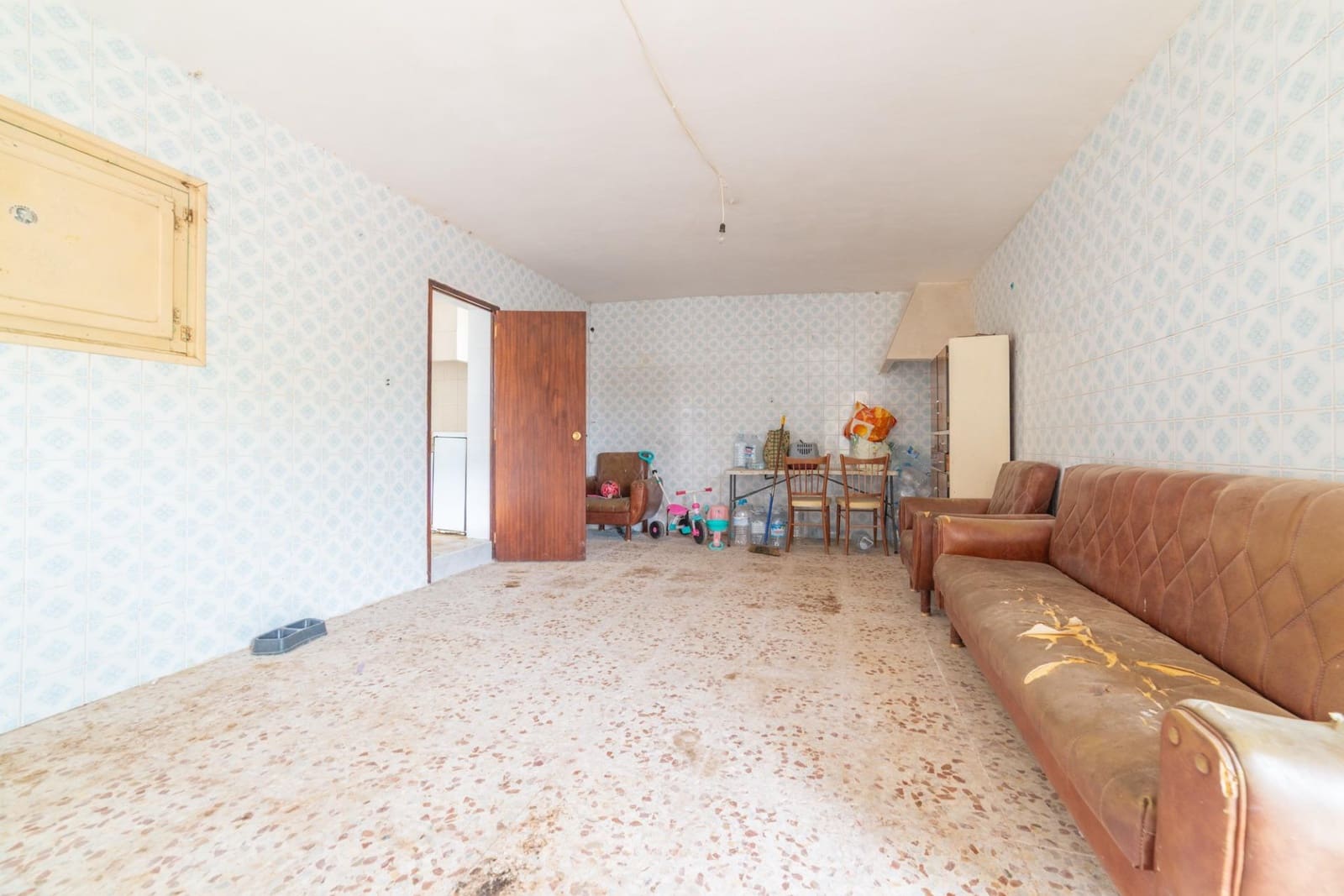 3 soveværelse Villa til salg i Dolores De Pacheco med garage - € 99.000 (Ref: 9160913)