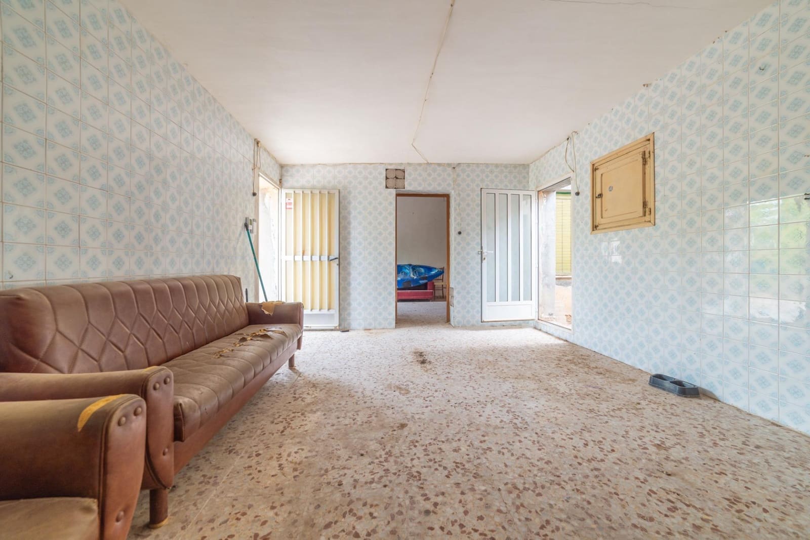 3 soveværelse Villa til salg i Dolores De Pacheco med garage - € 99.000 (Ref: 9160913)