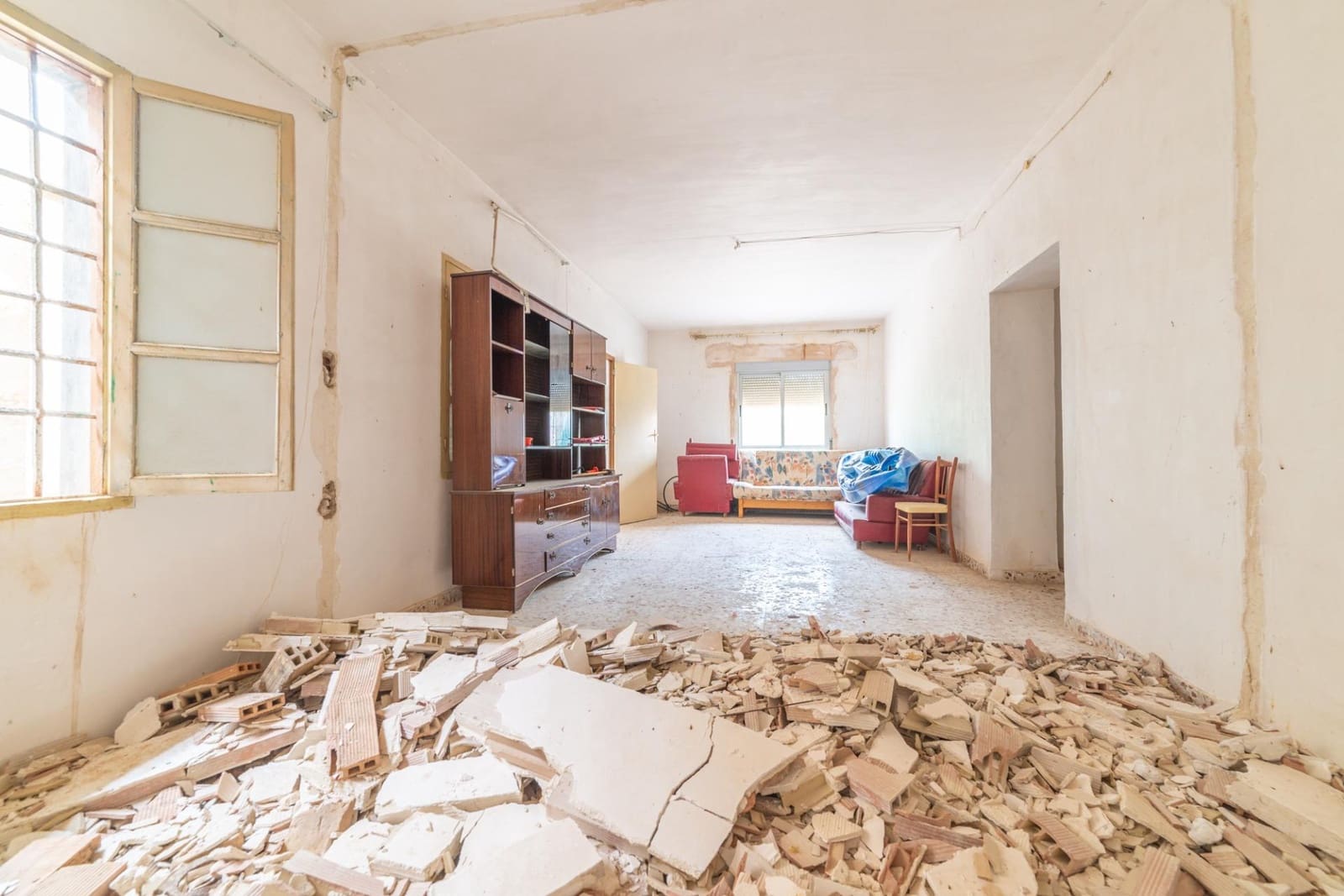 3 soveværelse Villa til salg i Dolores De Pacheco med garage - € 99.000 (Ref: 9160913)