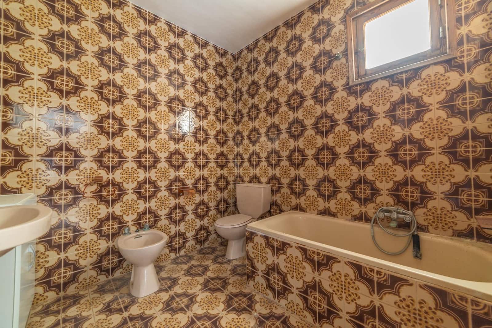 3 soveværelse Villa til salg i Dolores De Pacheco med garage - € 99.000 (Ref: 9160913)