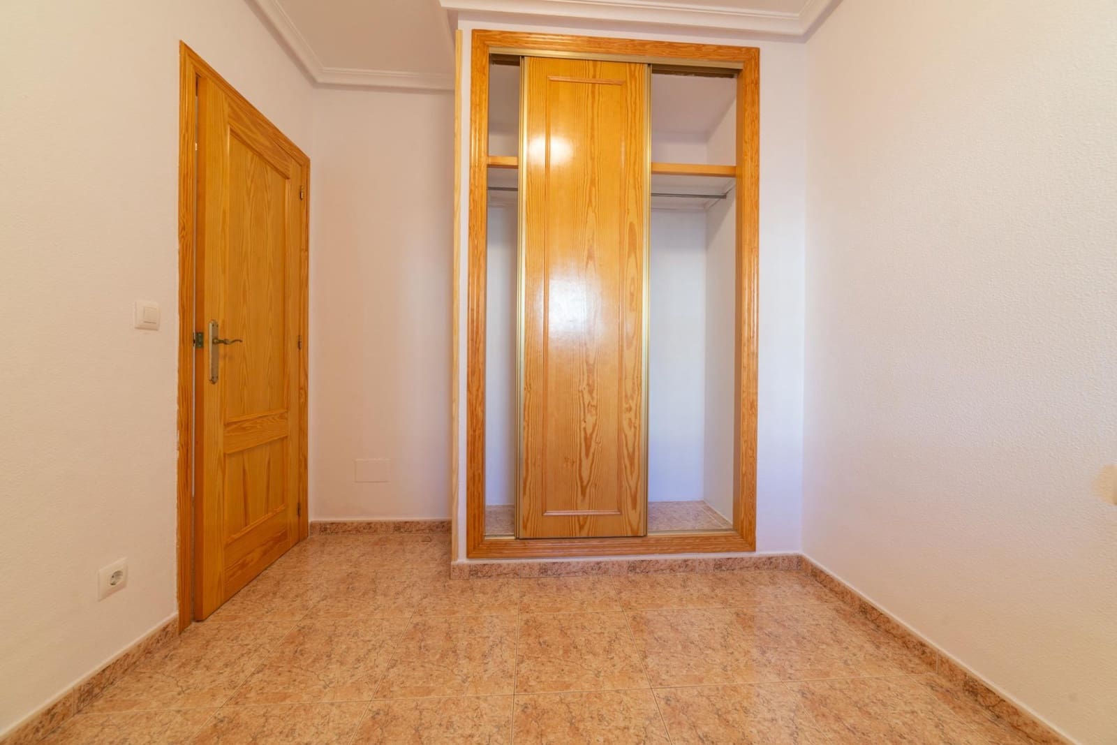 3 soveværelse Rækkehus til salg i Santiago de la Ribera med swimmingpool - € 178.500 (Ref: 9236828)