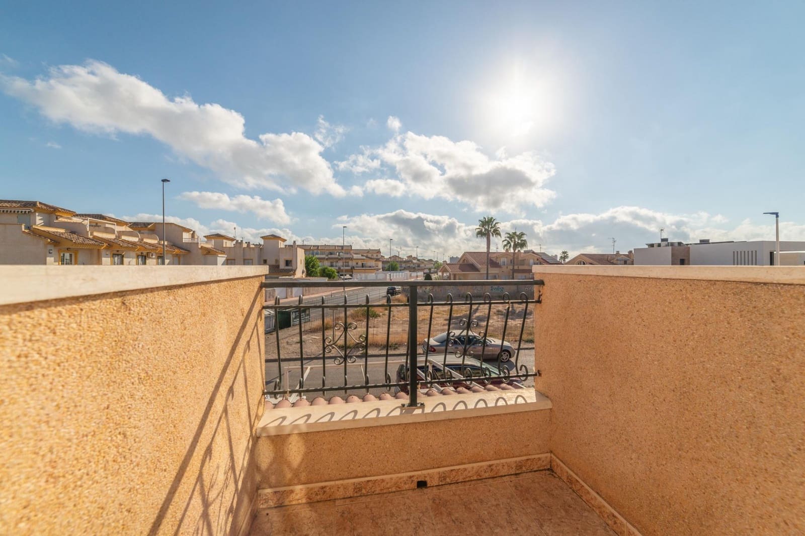 3 soveværelse Rækkehus til salg i Santiago de la Ribera med swimmingpool - € 178.500 (Ref: 9236828)