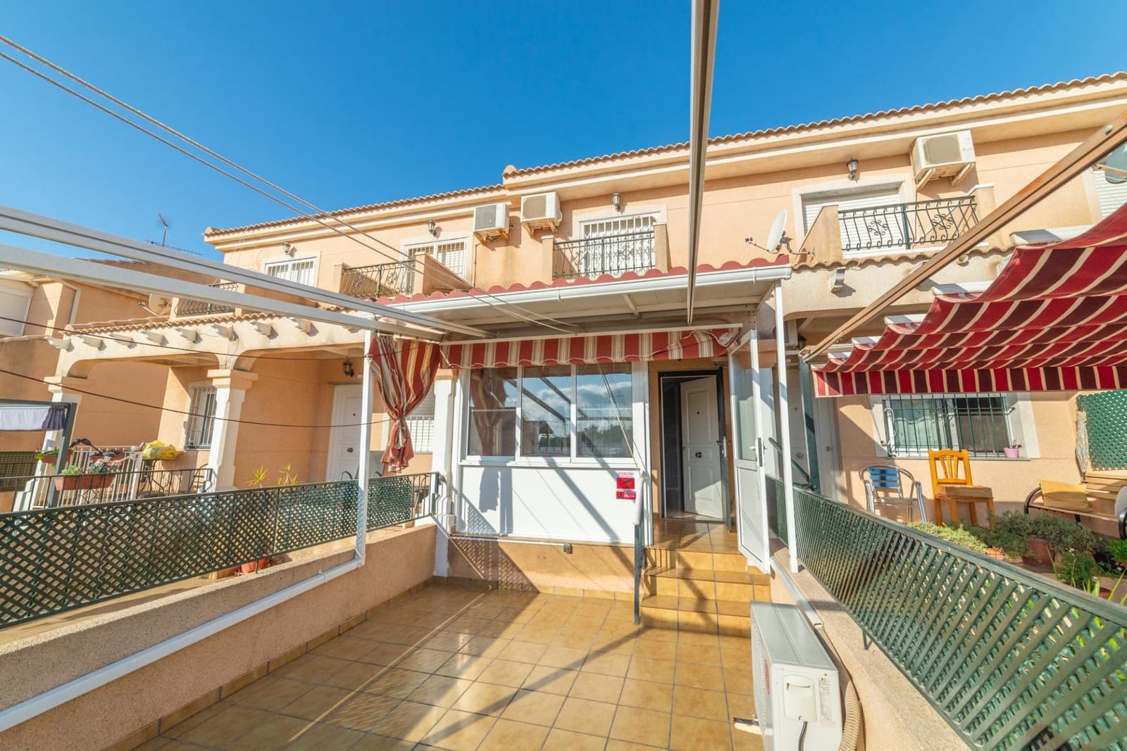 3 soveværelse Rækkehus til salg i Santiago de la Ribera med swimmingpool - € 178.500 (Ref: 9236828)