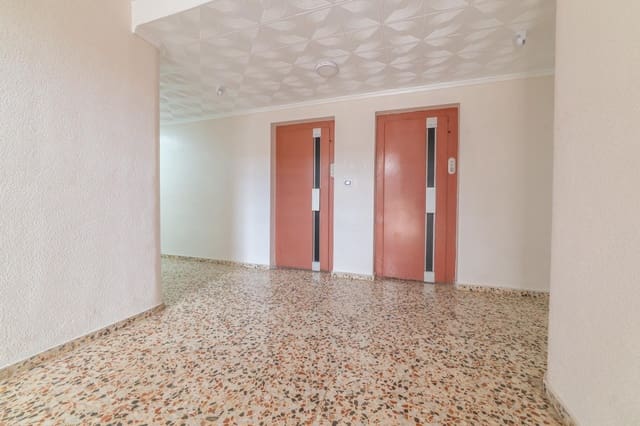 2 makuuhuone Huoneisto myytävänä paikassa Punta Prima, Torrevieja mukana uima-altaan - 136 000 € (Ref: 9272526)