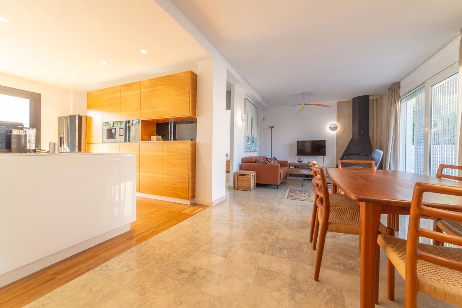 4 makuuhuone Huvila myytävänä paikassa Santiago de la Ribera mukana uima-altaan 
autotalli - 569 000 € (Ref: 9282114)