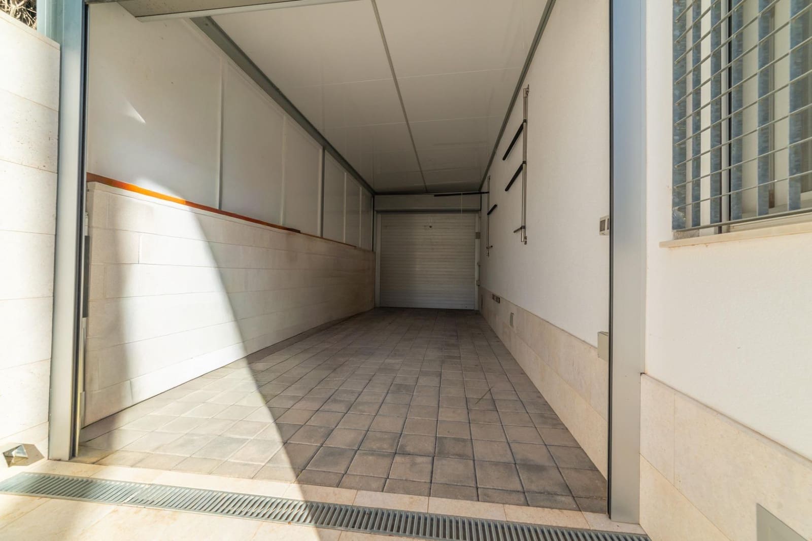 4 makuuhuone Huvila myytävänä paikassa Santiago de la Ribera mukana uima-altaan 
autotalli - 569 000 € (Ref: 9282114)