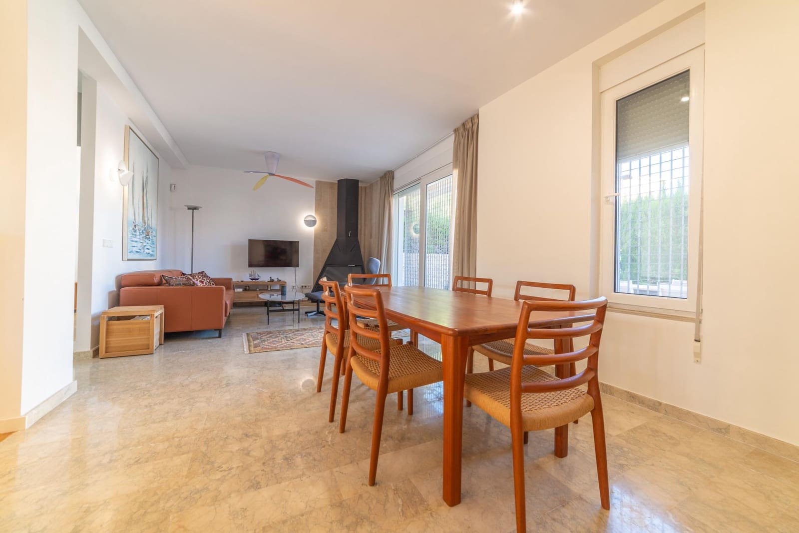 4 makuuhuone Huvila myytävänä paikassa Santiago de la Ribera mukana uima-altaan 
autotalli - 569 000 € (Ref: 9282114)