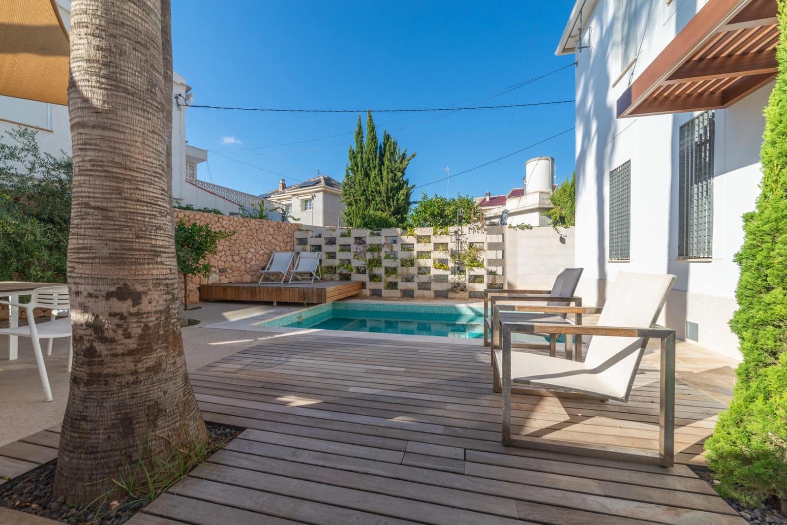 4 makuuhuone Huvila myytävänä paikassa Santiago de la Ribera mukana uima-altaan 
autotalli - 569 000 € (Ref: 9282114)