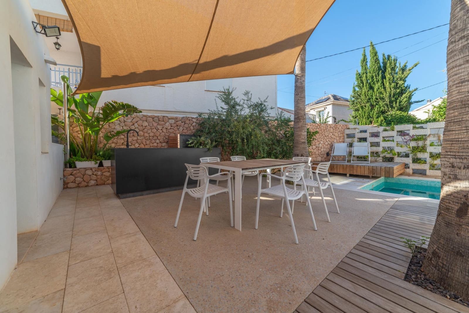 4 makuuhuone Huvila myytävänä paikassa Santiago de la Ribera mukana uima-altaan 
autotalli - 569 000 € (Ref: 9282114)