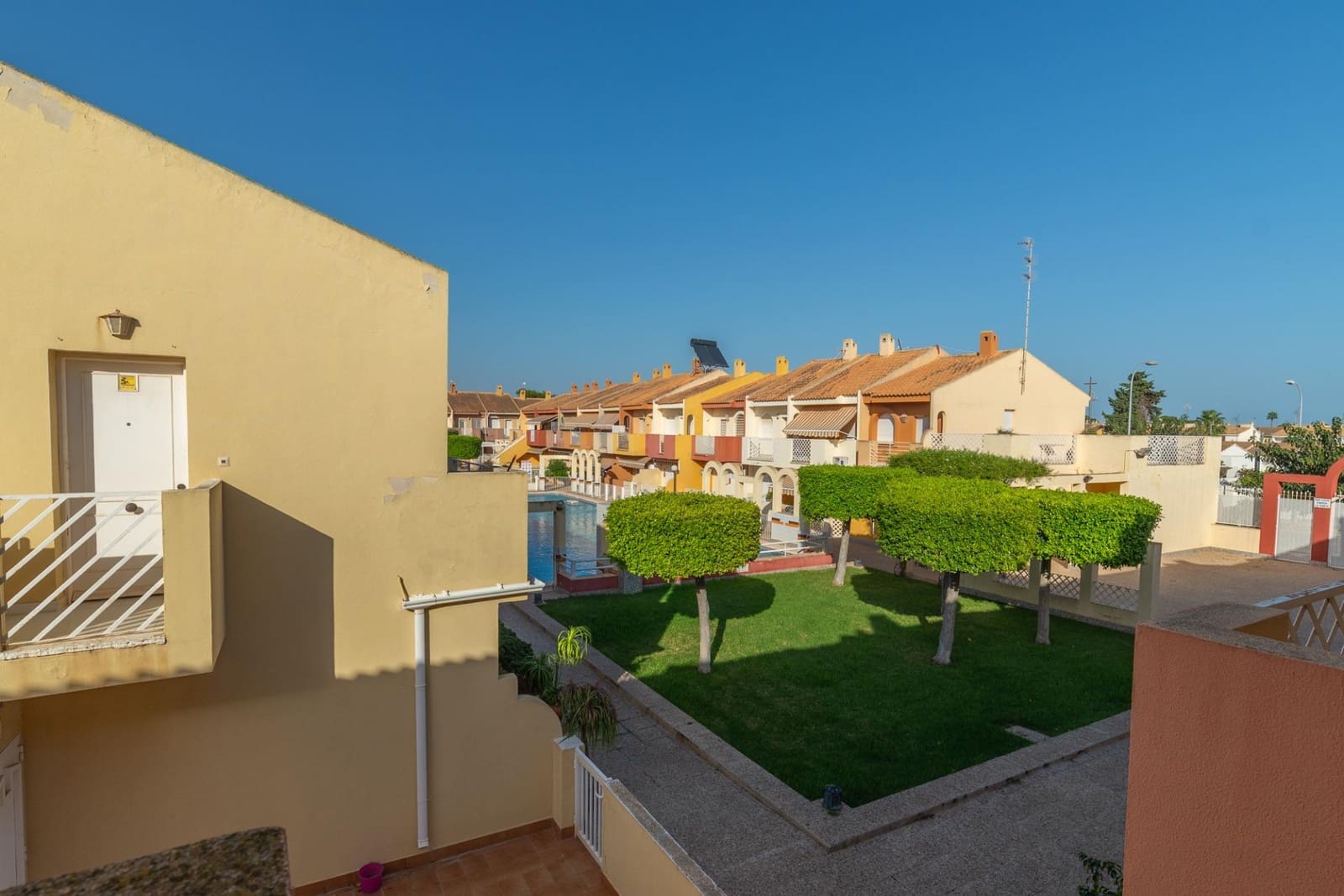 3 soveværelse Rækkehus til salg i Santiago de la Ribera med swimmingpool garage - € 175.900 (Ref: 9310825)