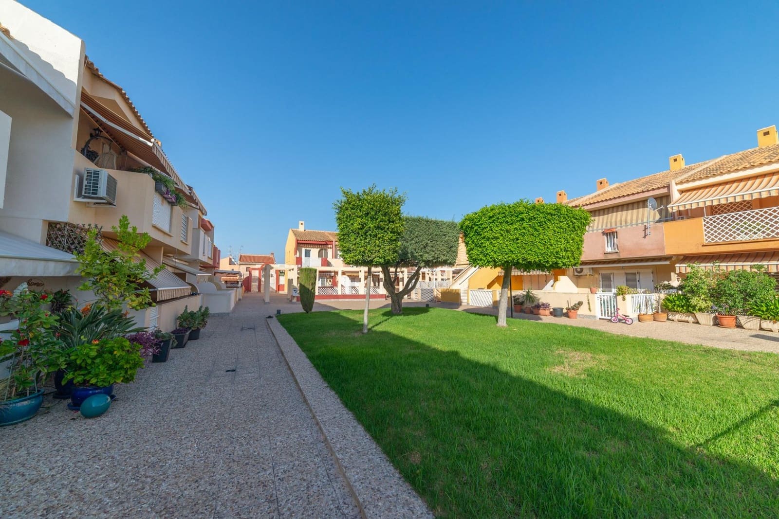 3 soveværelse Rækkehus til salg i Santiago de la Ribera med swimmingpool garage - € 175.900 (Ref: 9310825)