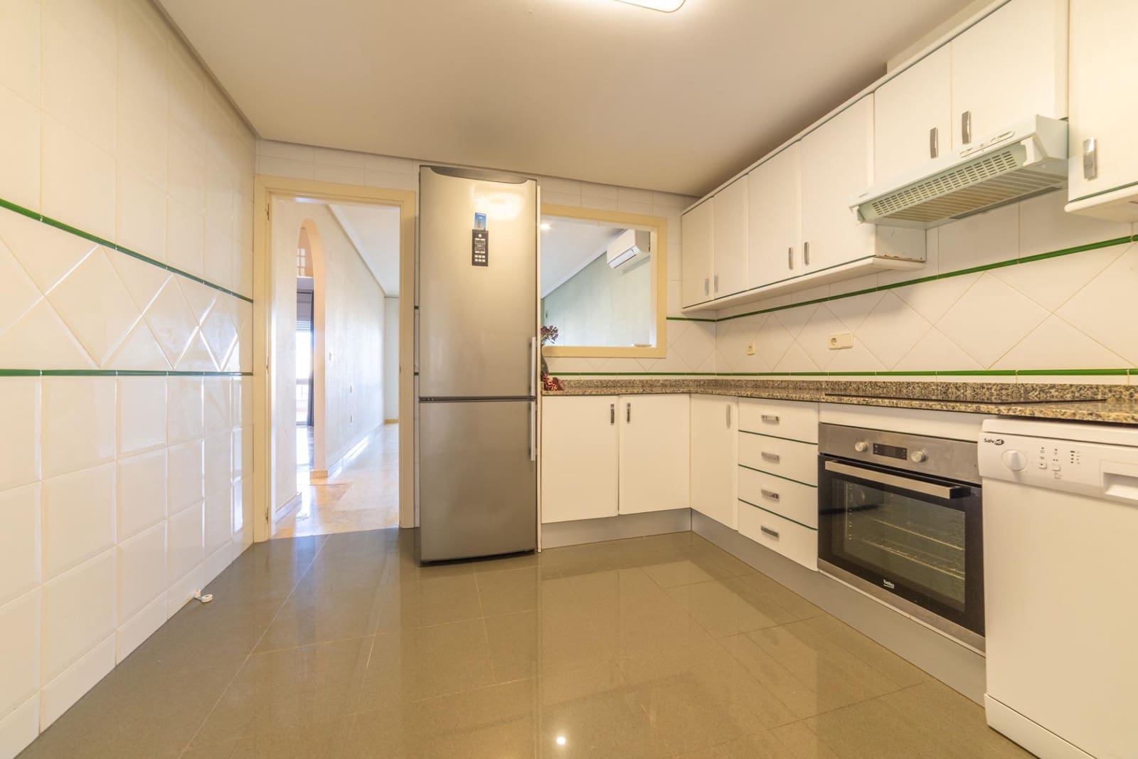 2 soveværelse Strandlejlighed til salg i Campoamor med swimmingpool - € 258.000 (Ref: 9337954)