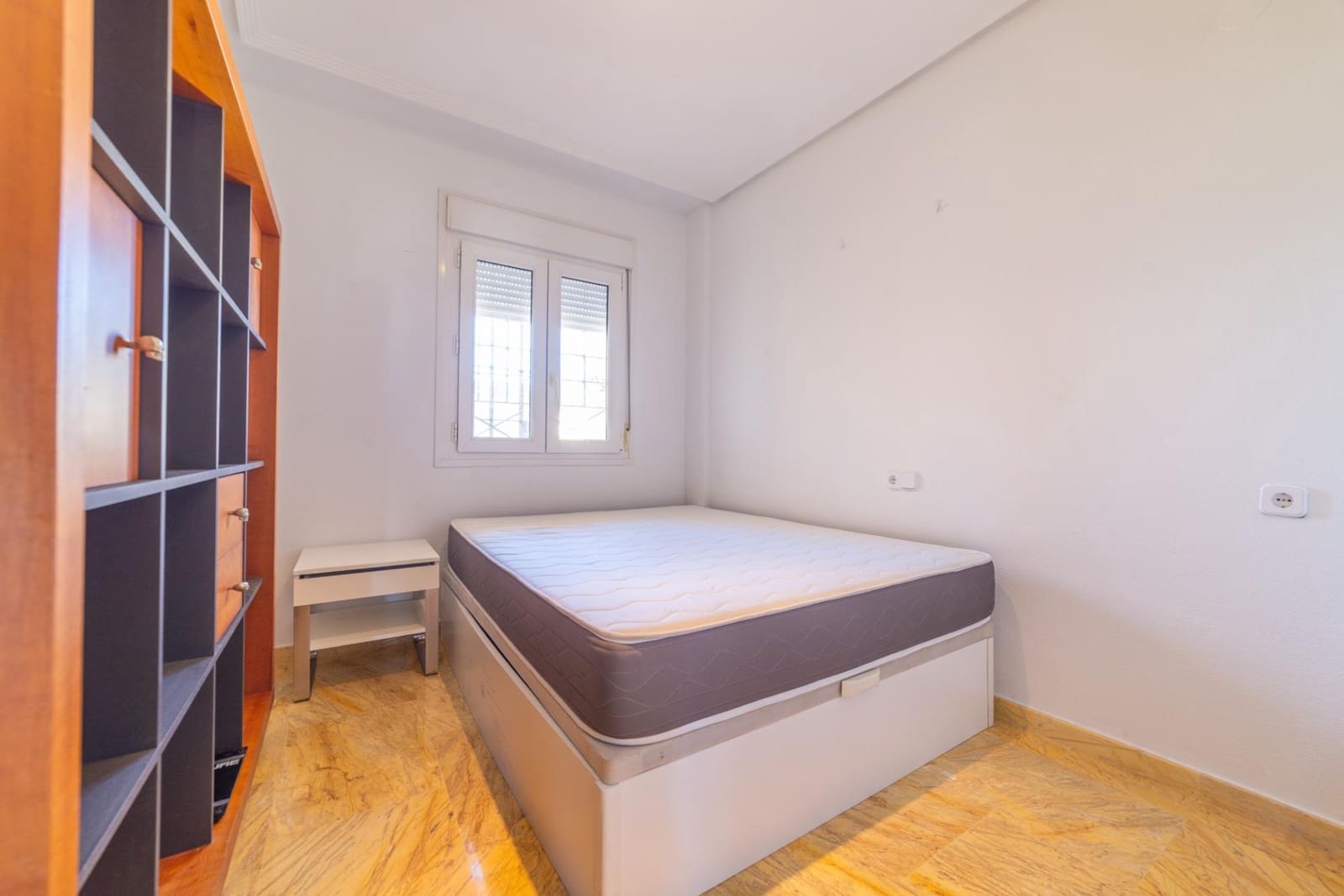 2 soveværelse Strandlejlighed til salg i Campoamor med swimmingpool - € 258.000 (Ref: 9337954)