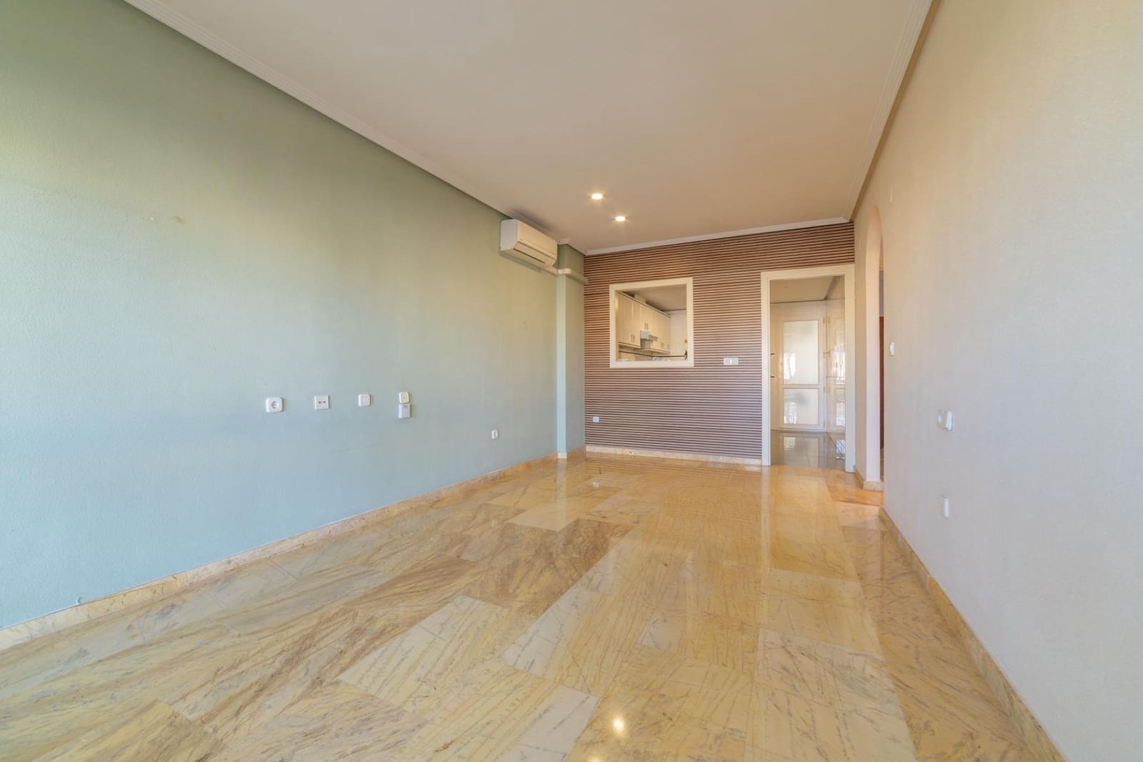 2 bedroom Beach Apartment for sale in Campoamor with pool - € 258,000 (Ref: 9337954)