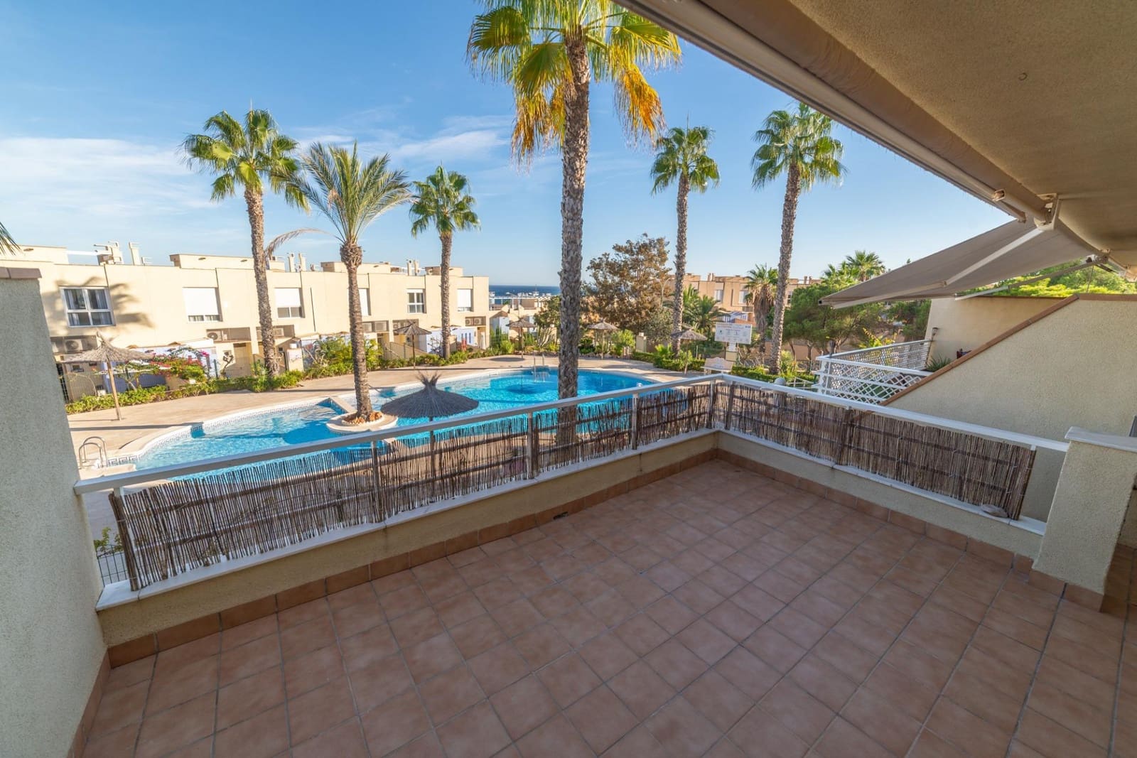 2 bedroom Beach Apartment for sale in Campoamor with pool - € 258,000 (Ref: 9337954)