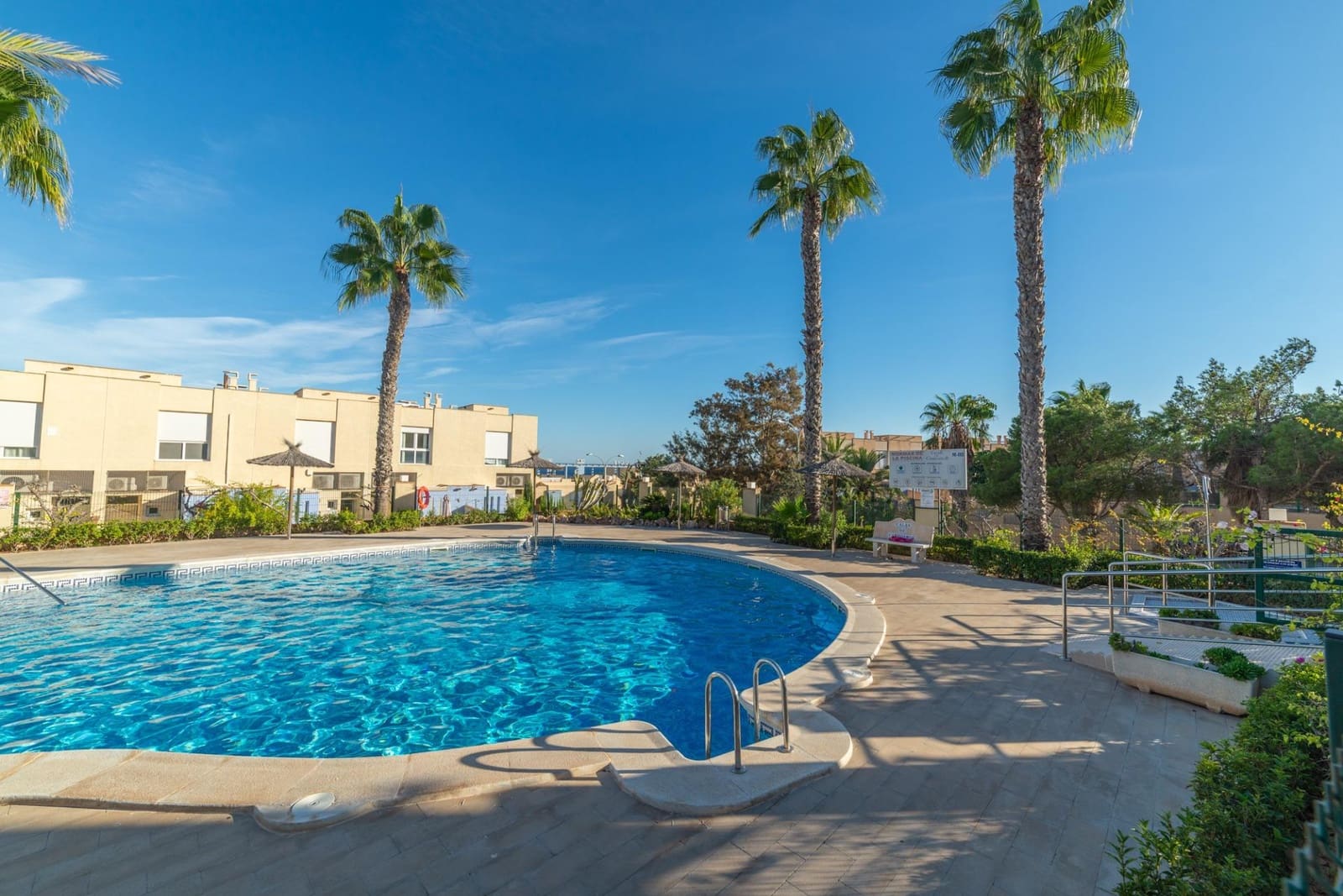 2 bedroom Beach Apartment for sale in Campoamor with pool - € 258,000 (Ref: 9337954)