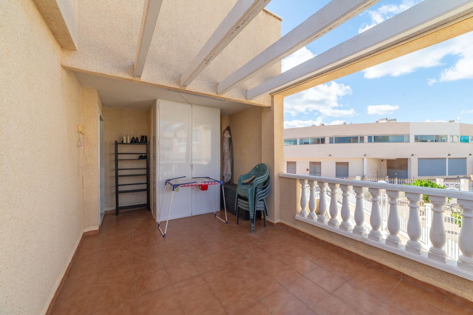 3 makuuhuone Paritalo myytävänä paikassa Orihuela Costa mukana uima-altaan - 265 000 € (Ref: 9344705)