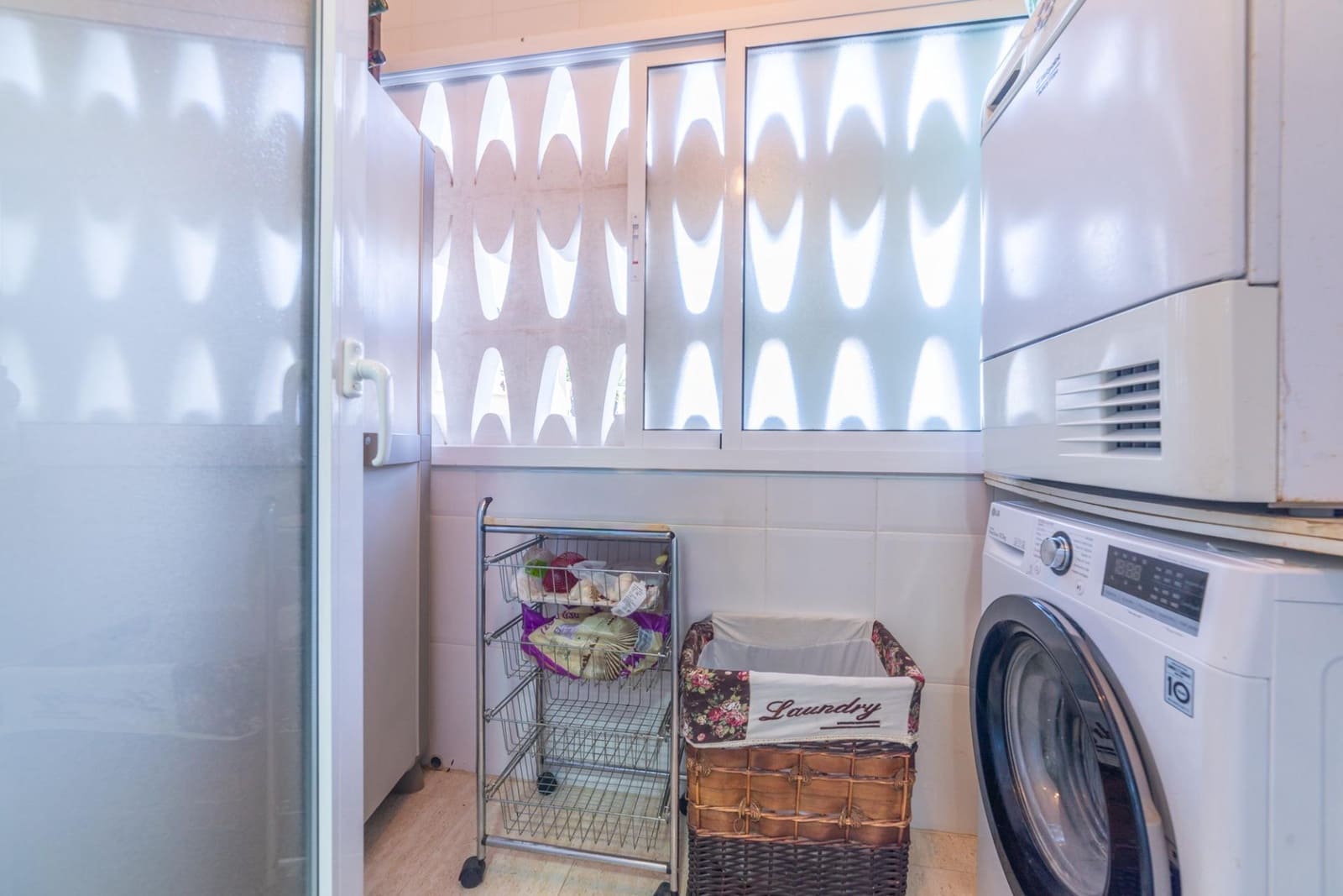 3 makuuhuone Paritalo myytävänä paikassa Orihuela Costa mukana uima-altaan - 265 000 € (Ref: 9344705)