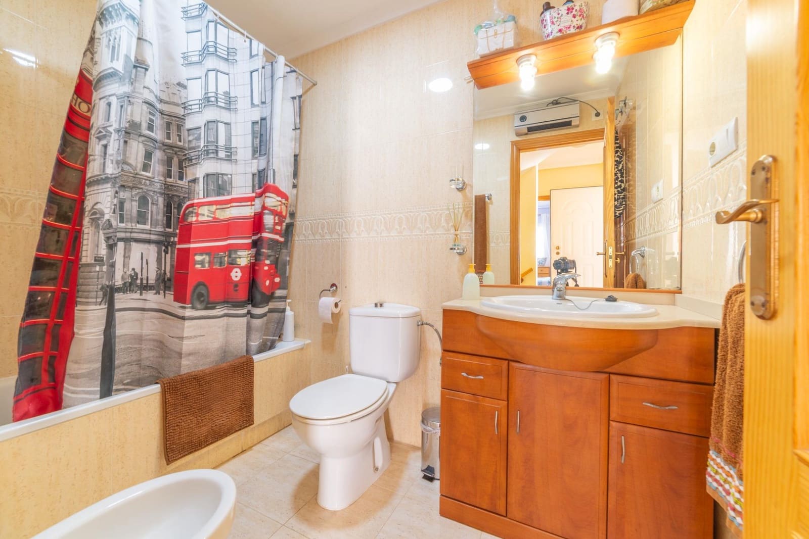 3 makuuhuone Paritalo myytävänä paikassa Orihuela Costa mukana uima-altaan - 265 000 € (Ref: 9344705)