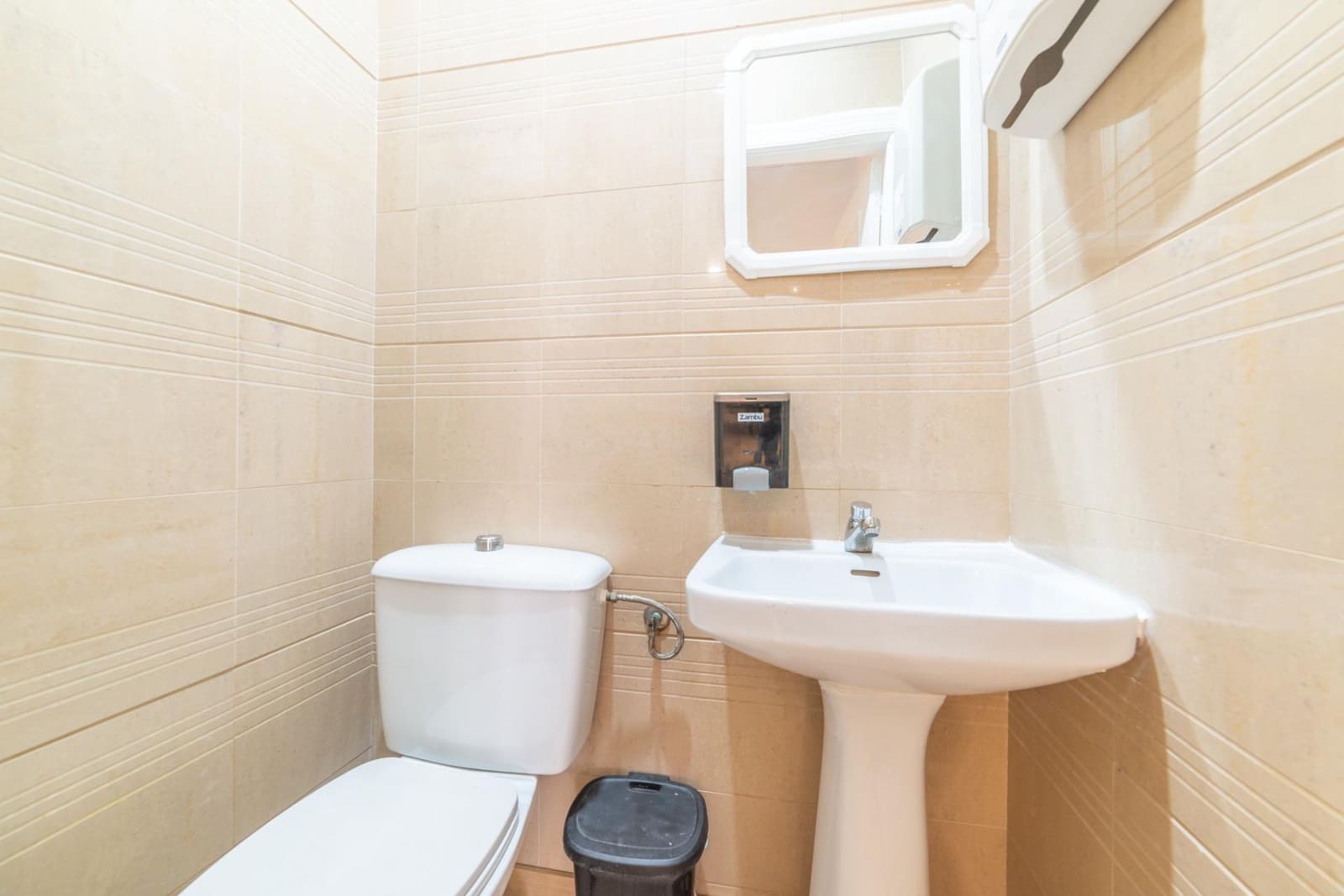 Erhverv til salg i Lo Pagan - € 310.000 (Ref: 9375266)