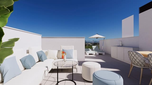 3 soveværelse Byhus til salg i Los Alcázares med swimmingpool - € 357.000 (Ref: 9382781)