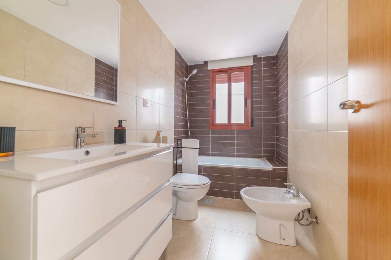 1 bedroom Apartment for sale in Avileses - € 73,000 (Ref: 9390676)