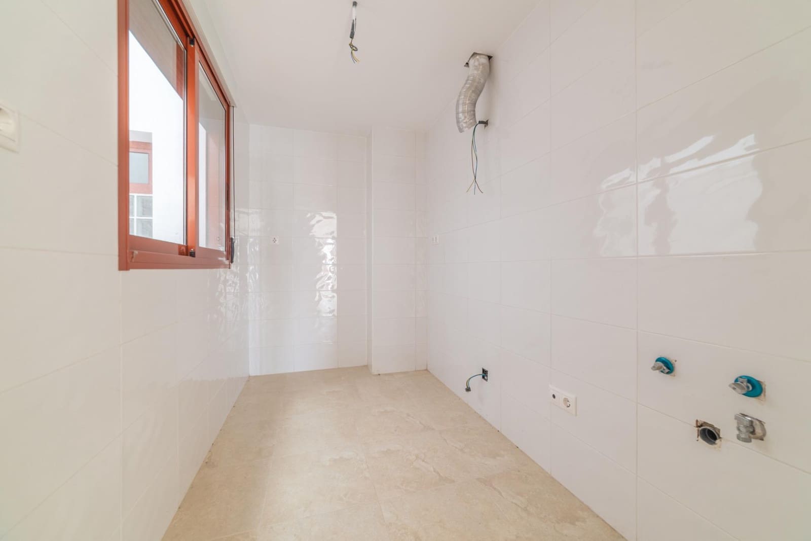 1 bedroom Apartment for sale in Avileses - € 73,000 (Ref: 9390676)