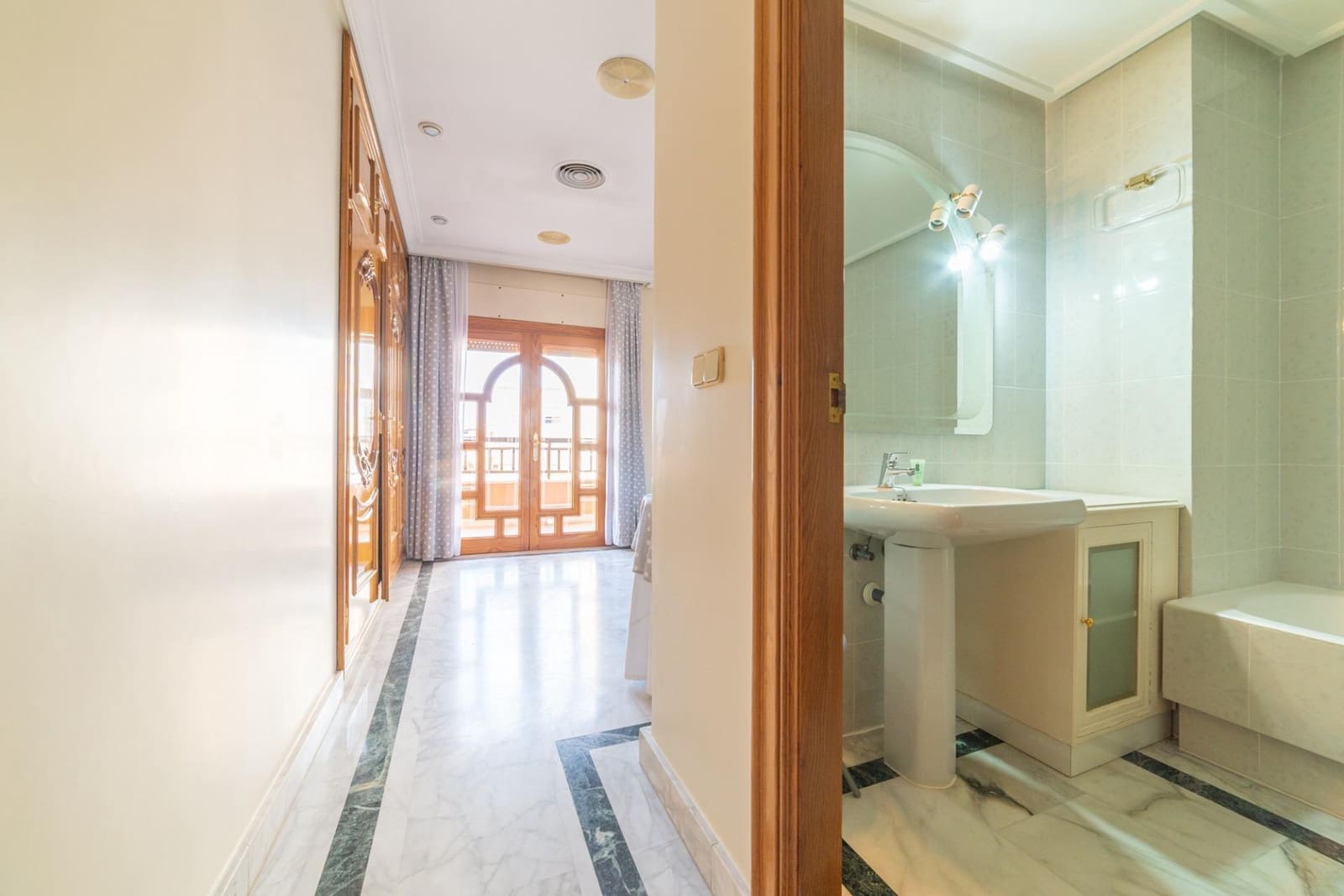 6 Zimmer Apartment zu verkaufen in San Pedro del Pinatar - 415.000 € (Ref: 9422359)