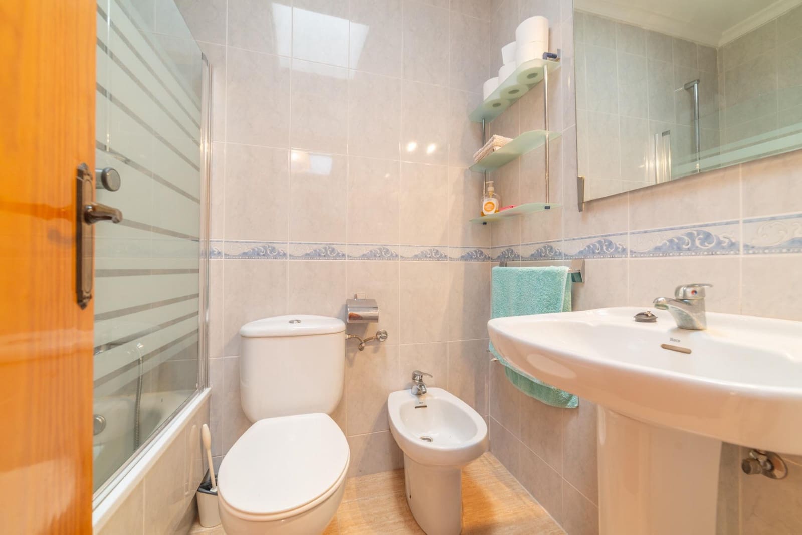 4 slaapkamer Rijtjeshuis te koop in Los Cuarteros met garage - € 183.500 (Ref: 9431229)