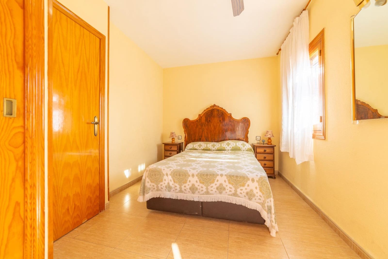 4 slaapkamer Rijtjeshuis te koop in Los Cuarteros met garage - € 183.500 (Ref: 9431229)