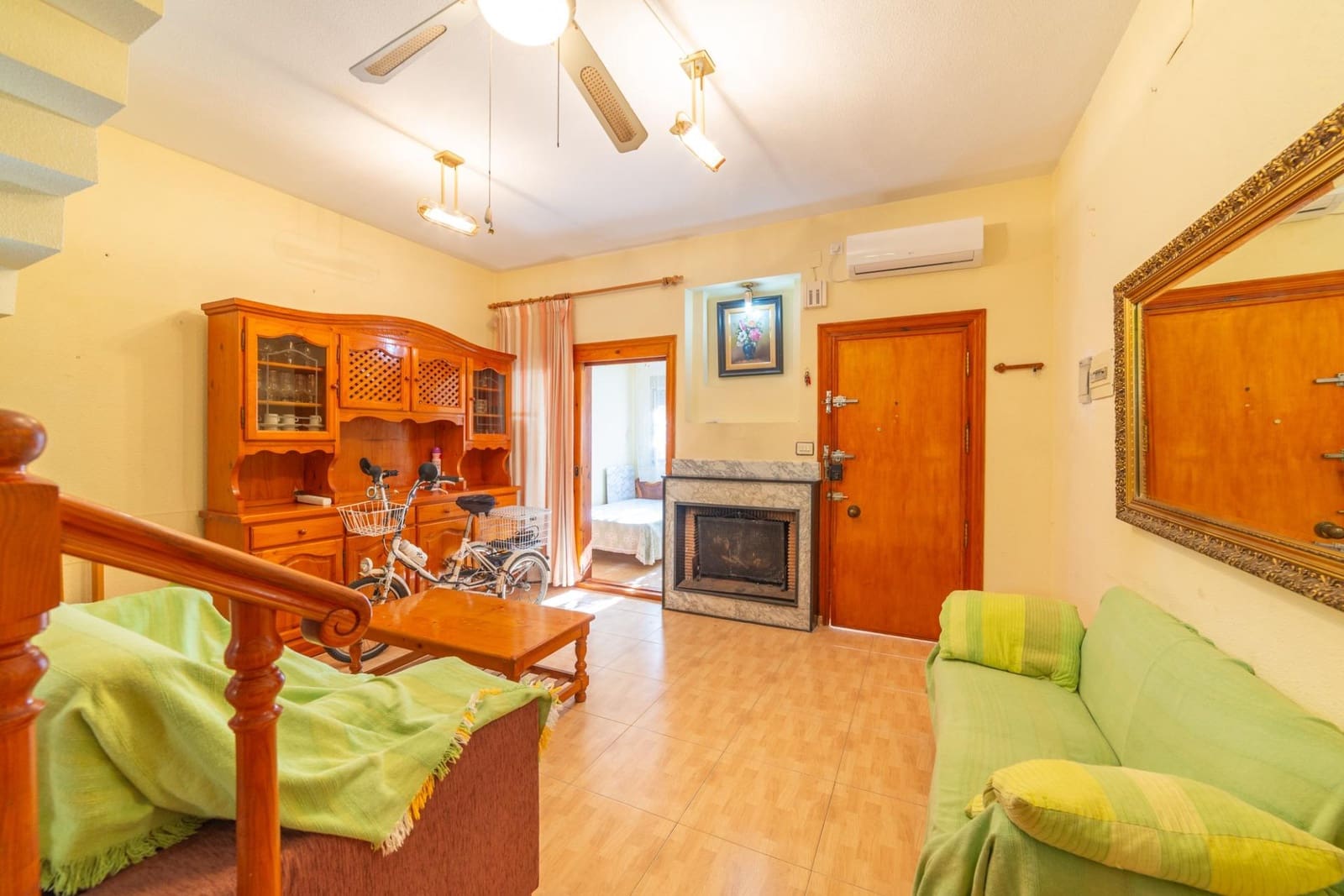 4 slaapkamer Rijtjeshuis te koop in Los Cuarteros met garage - € 183.500 (Ref: 9431229)