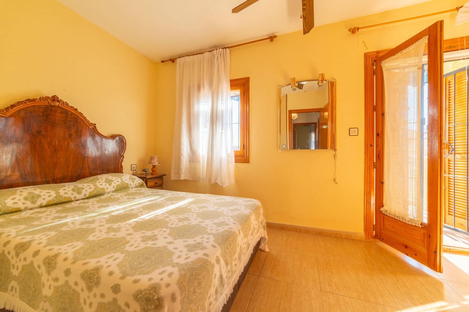 4 slaapkamer Rijtjeshuis te koop in Los Cuarteros met garage - € 183.500 (Ref: 9431229)