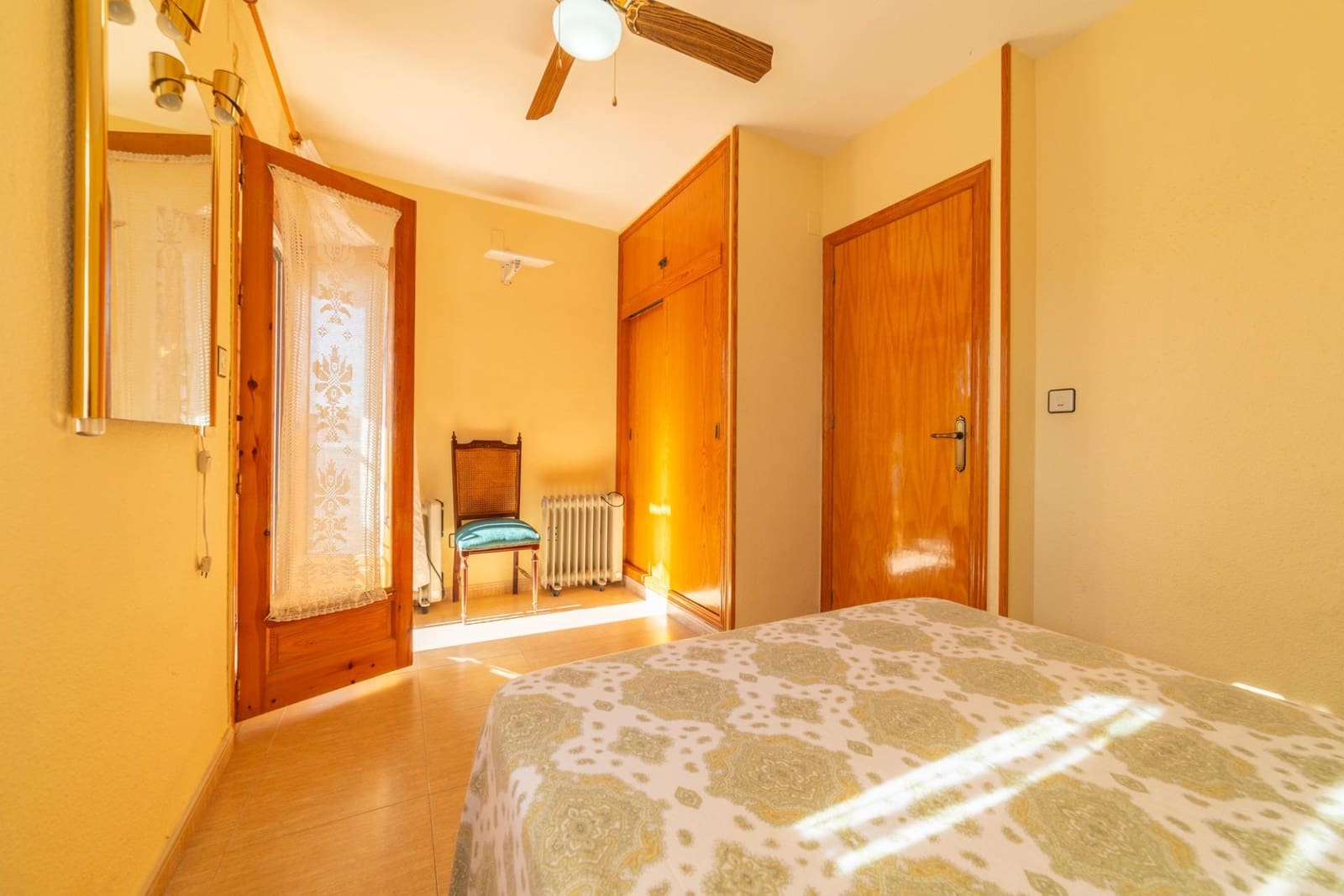 4 slaapkamer Rijtjeshuis te koop in Los Cuarteros met garage - € 183.500 (Ref: 9431229)