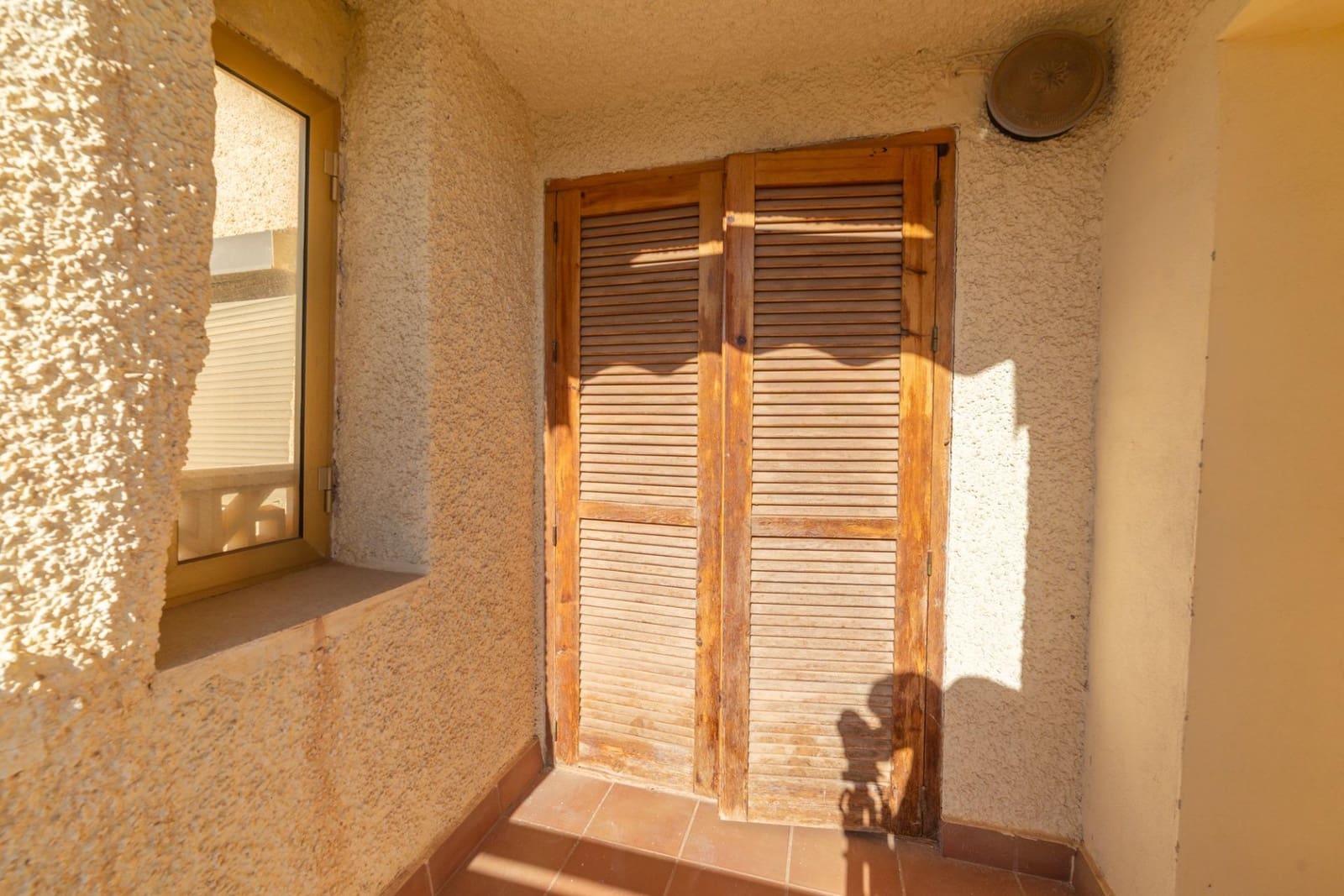 4 slaapkamer Rijtjeshuis te koop in Los Cuarteros met garage - € 183.500 (Ref: 9431229)