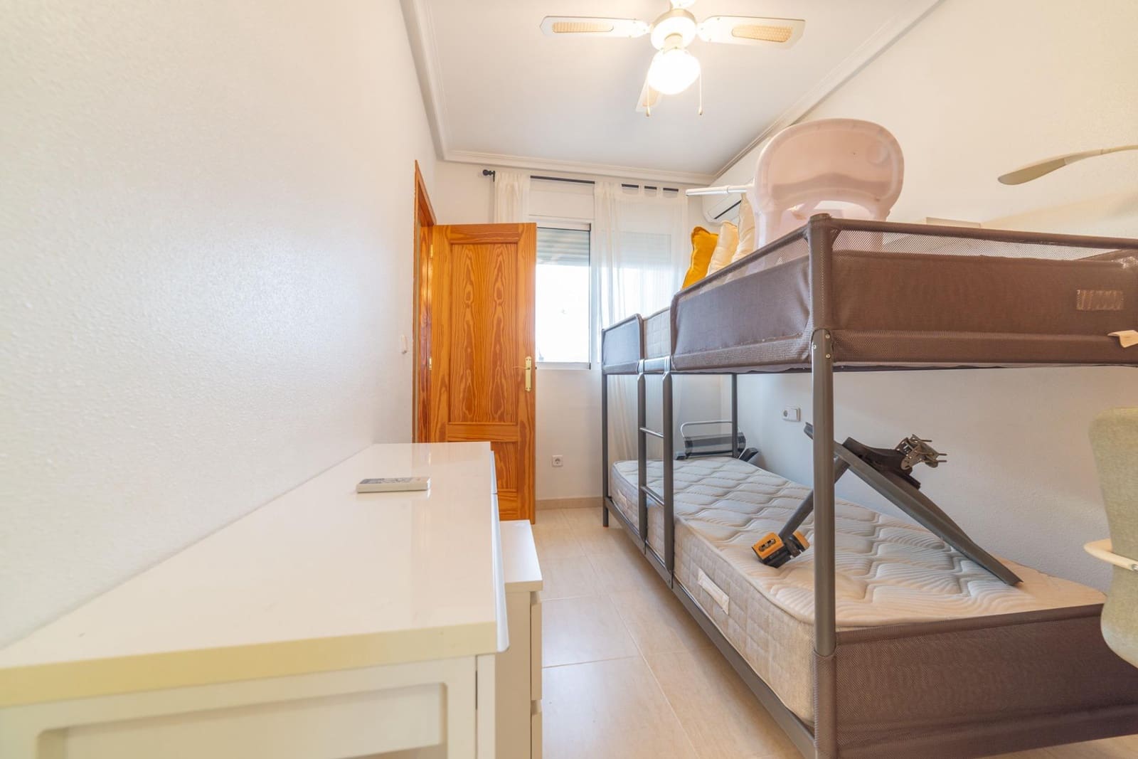 3 soveværelse Rækkehus til salg i Santiago de la Ribera med swimmingpool - € 159.000 (Ref: 9440024)