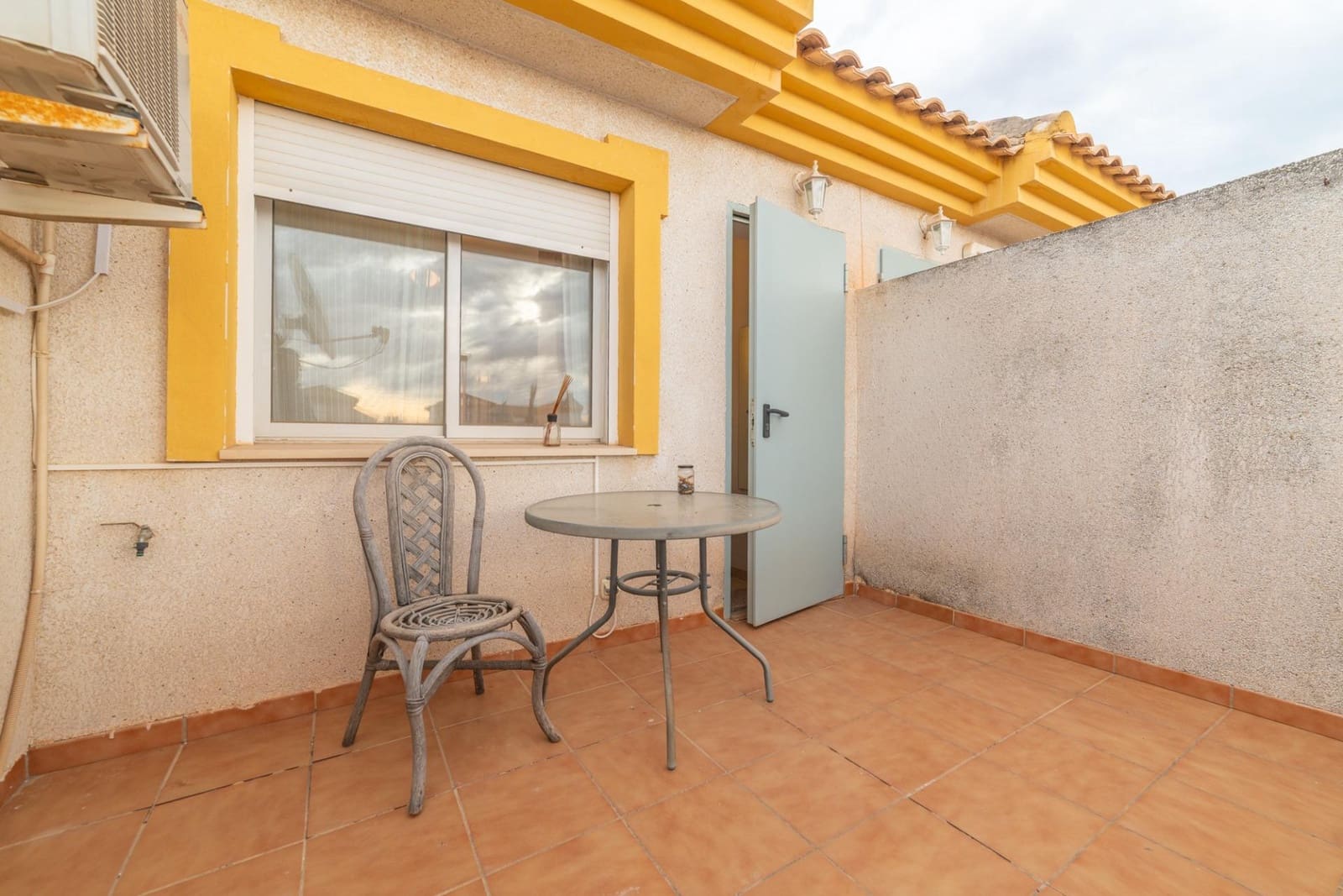 3 soveværelse Rækkehus til salg i Santiago de la Ribera med swimmingpool - € 159.000 (Ref: 9440024)