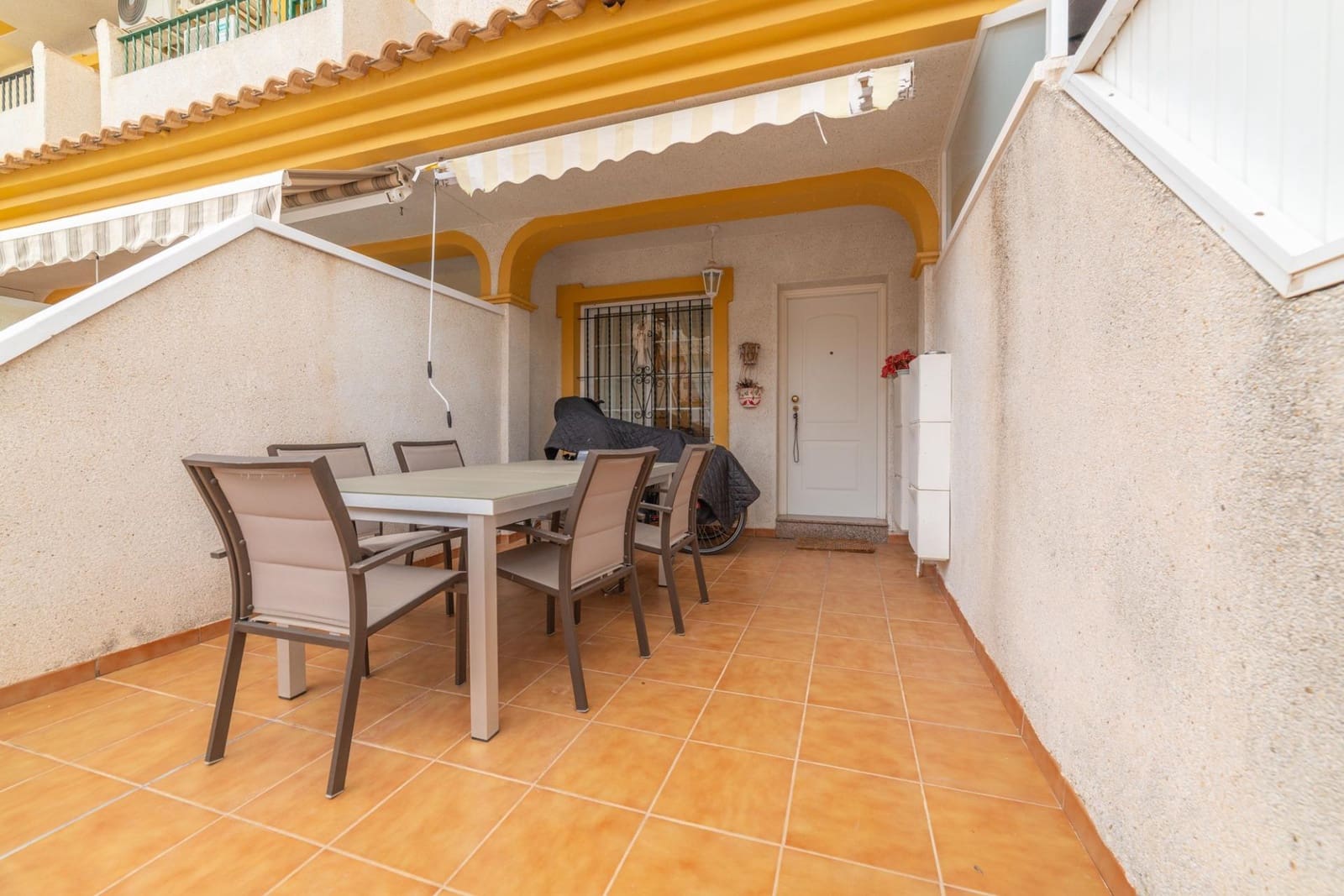 3 soveværelse Rækkehus til salg i Santiago de la Ribera med swimmingpool - € 159.000 (Ref: 9440024)