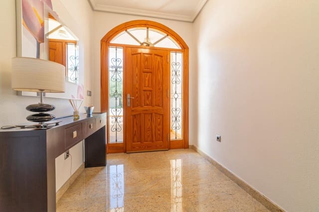 4 soveværelse Rækkehus til salg i San Pedro del Pinatar med garage - € 315.000 (Ref: 9450208)