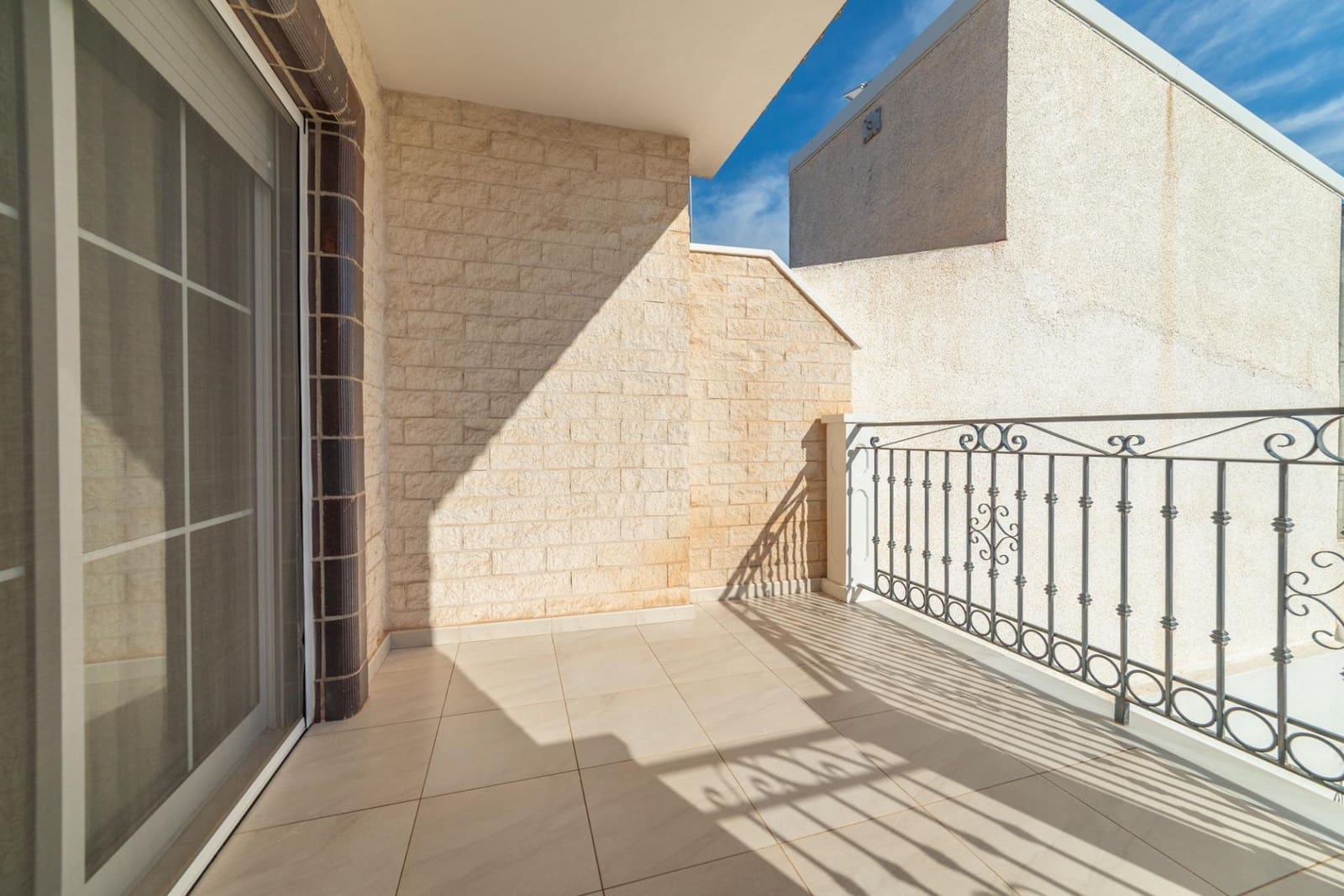 4 soveværelse Rækkehus til salg i San Pedro del Pinatar med garage - € 315.000 (Ref: 9450208)